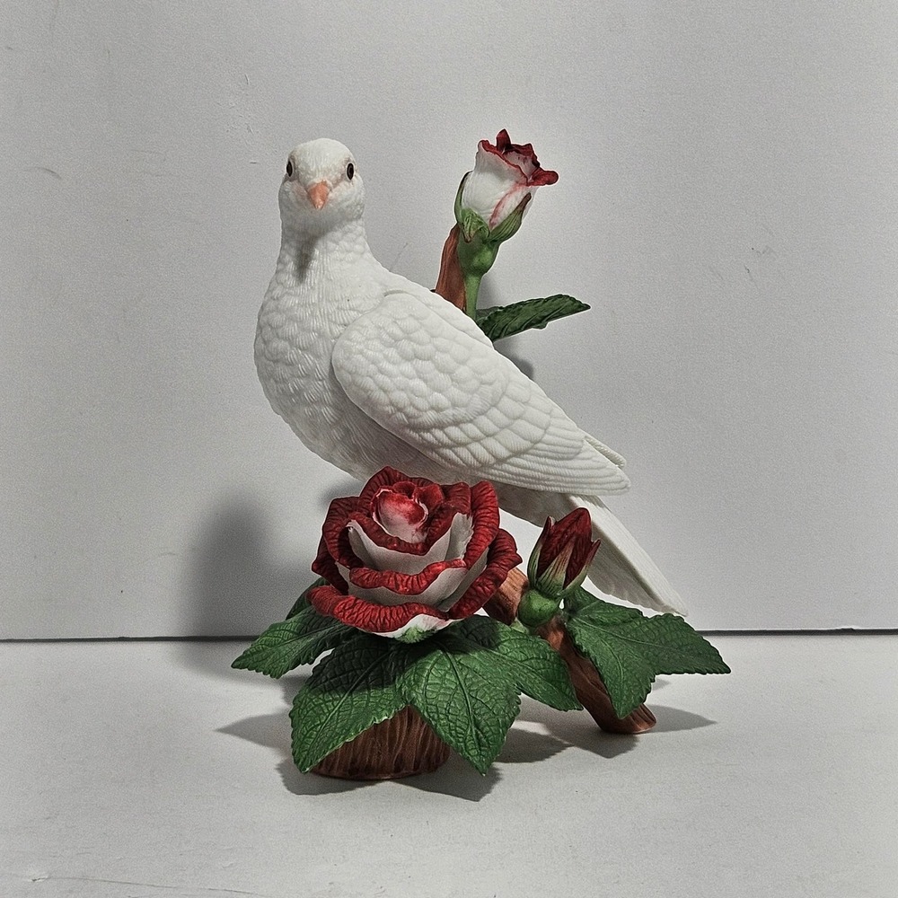 Lenox 1996 Christmas Dove Fine Porcelain Bird Sculpture Limited Edition Figurine